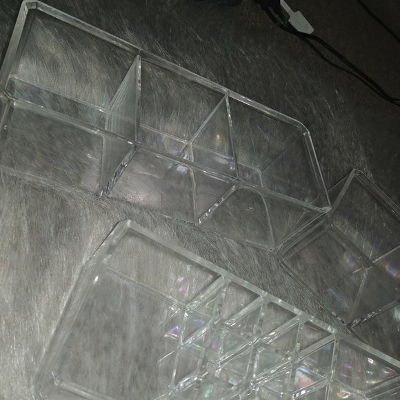 Set of 3 • Trendy Acrylic Plastic Clear Cosmetics Makeup Desk Organizers - Picture 4 of 6